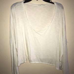 White crop top long sleeve